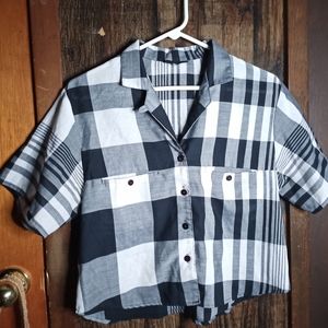 Trippy Crop Plaid Button Down